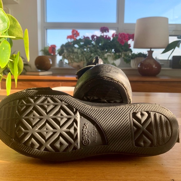 SOLD   Blk zip high top Cons. - Picture 6 of 10